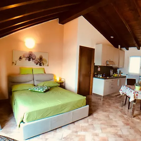 New Attic View 4 Apartmán *